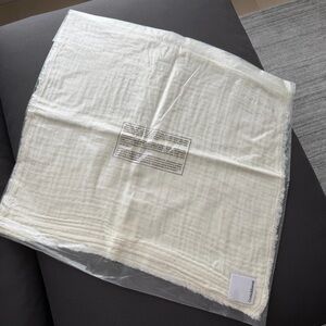 Crate & Barrel 23x23 Arla Eyelash Pillow Cover